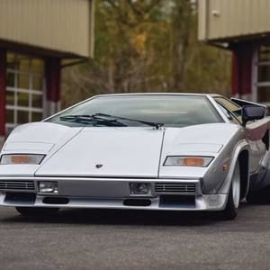 Meet your Posher, Ulises